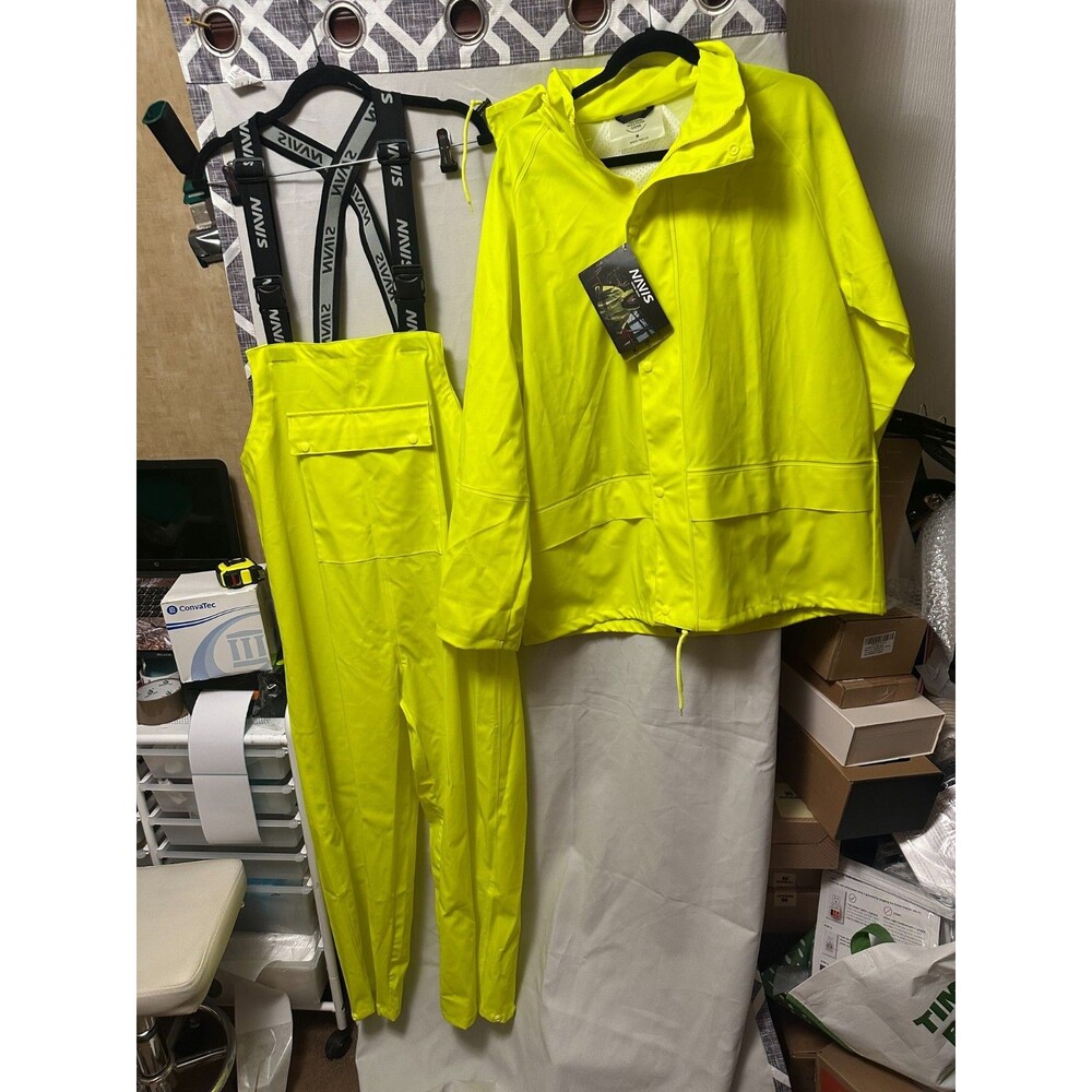 NWT NAVIS MARINE PRO Hi-Vis Waterproof Rain Suit Bibs and Jacket Size Medium
